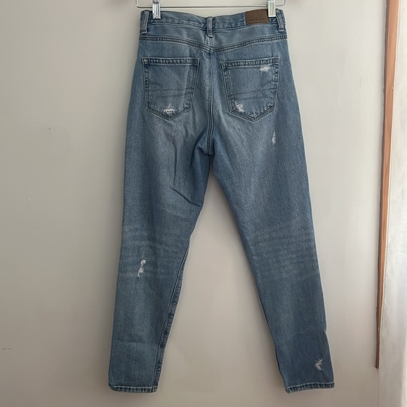 American Eagle Outfitters Ripped High Rise Jeans - Picture 4 of 5